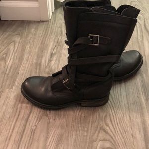 Steve Madden strappy boot